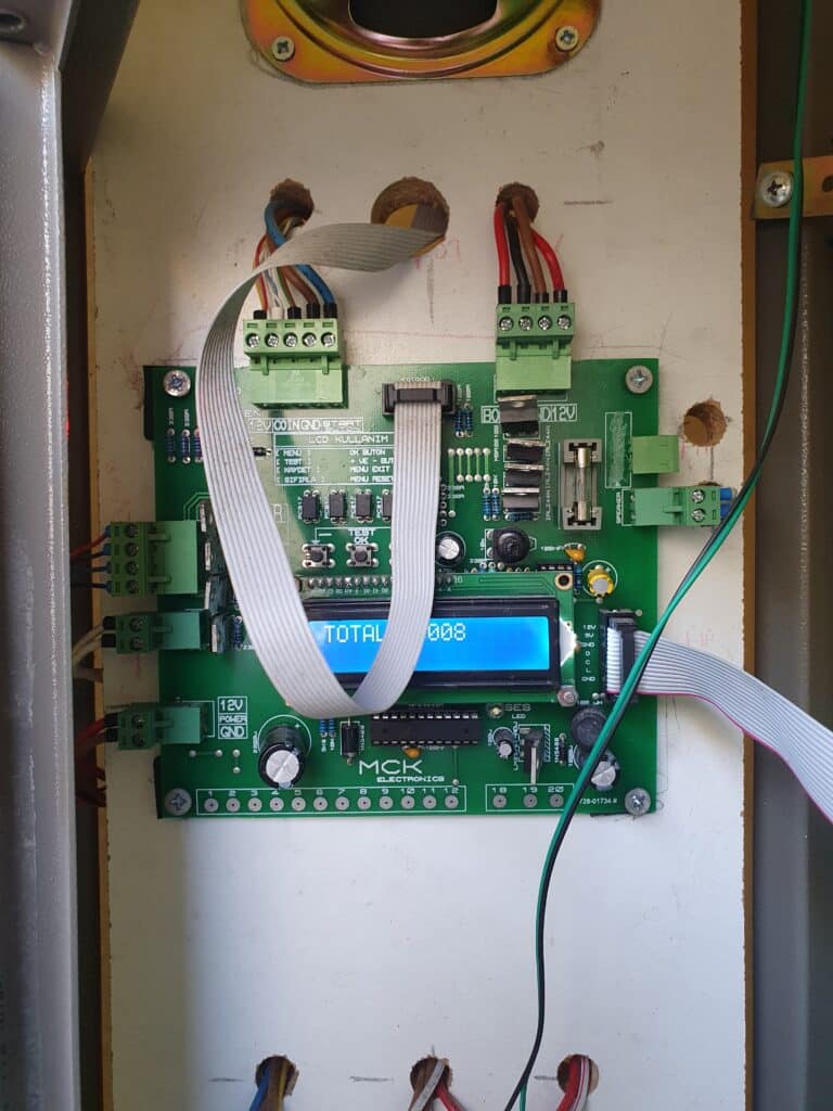 Carte pcb machine à coups de poing