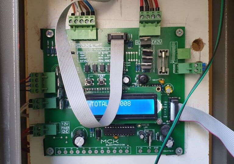 Carte pcb machine à coups de poing